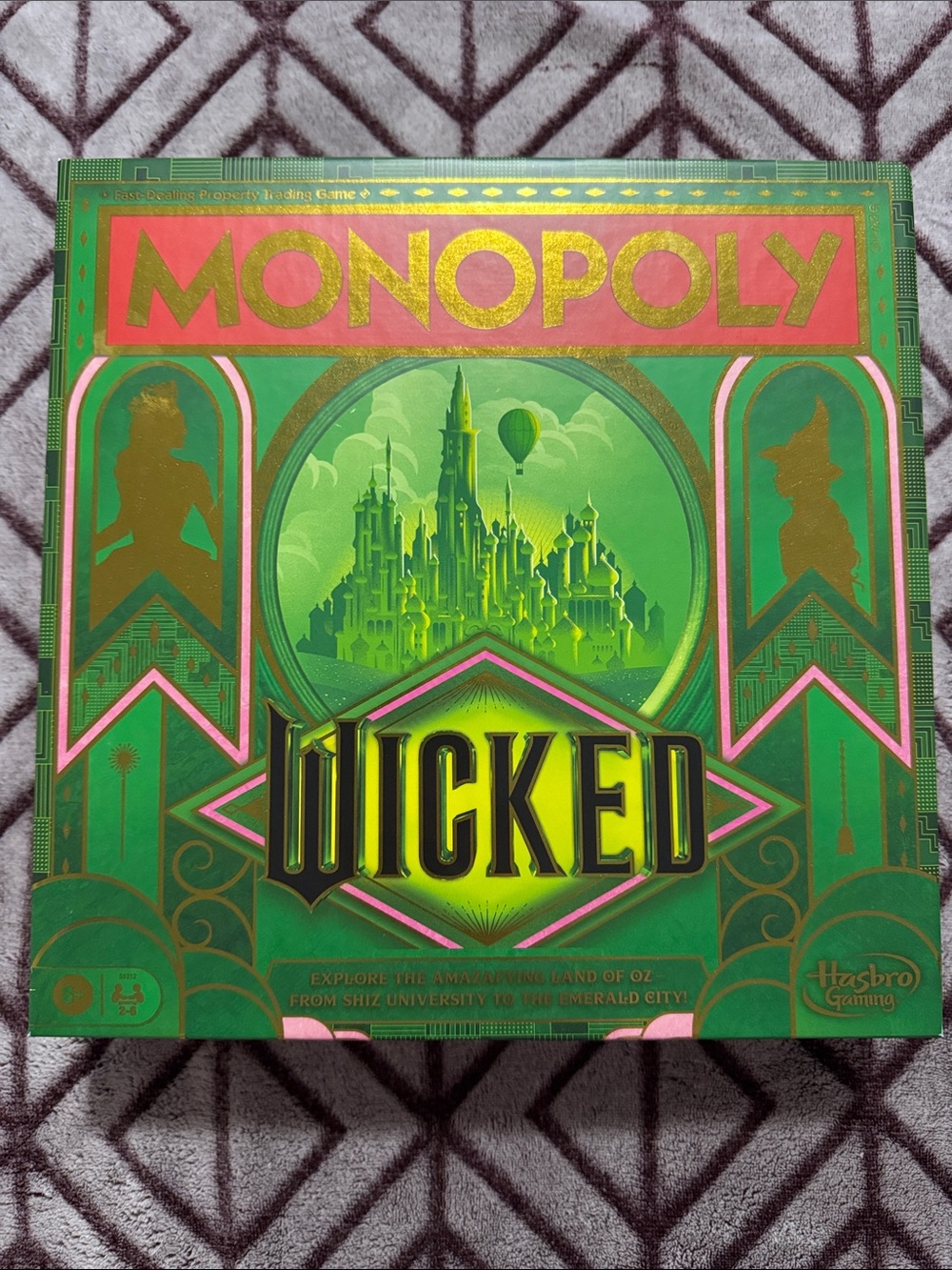 Hasbro Monopoly Wicked Edition (Collectors Item) Board Game- Glinda & Elphaba